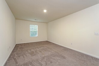 315 4th Ave N in Taylorsville, NC - Building Photo - Building Photo