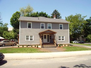 20 Pomeroy Ave in Pittsfield, MA - Building Photo - Building Photo