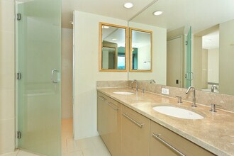 1200 Queen Emma St in Honolulu, HI - Building Photo - Building Photo