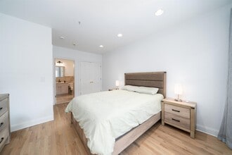 208 Jackson St in Hoboken, NJ - Building Photo - Building Photo