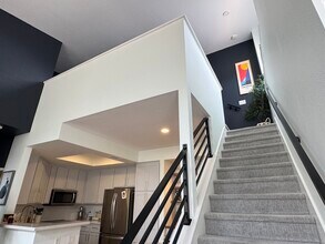19431 Rue de Valore, Unit 28H in Lake Forest, CA - Building Photo - Building Photo