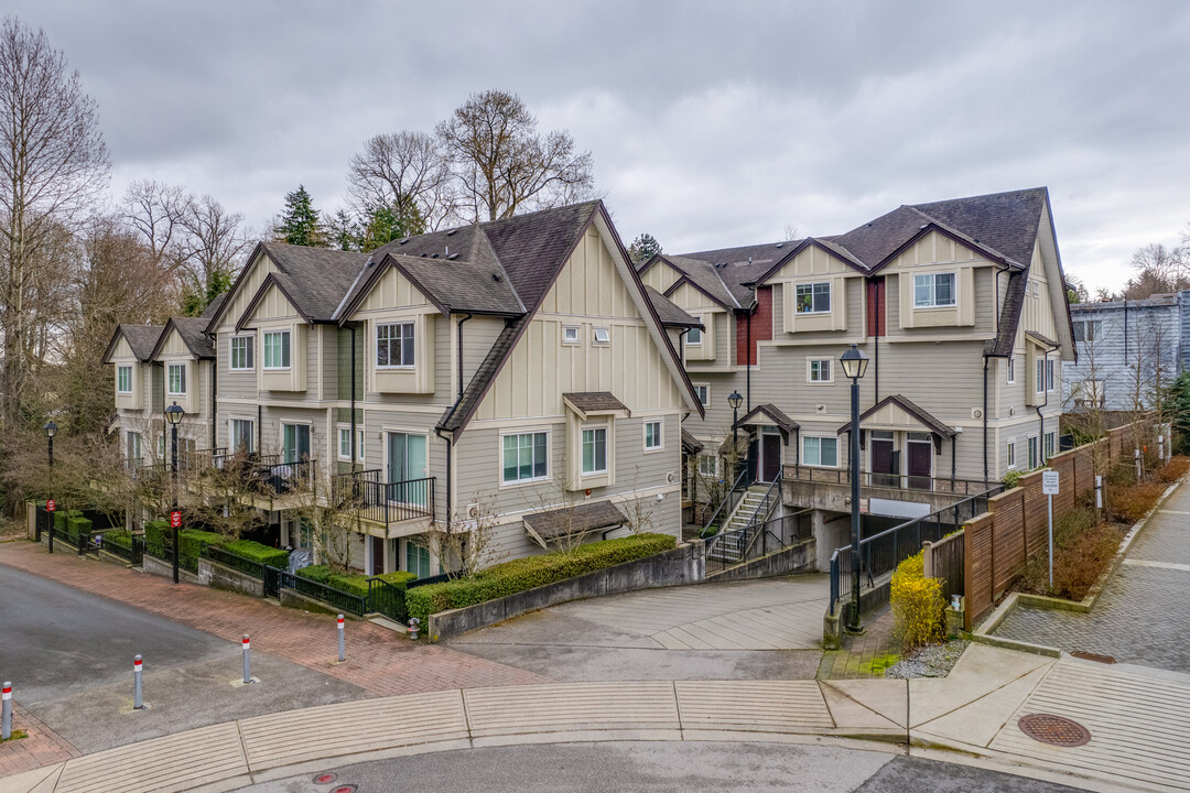 3888 Norfolk St in Burnaby, BC - Building Photo