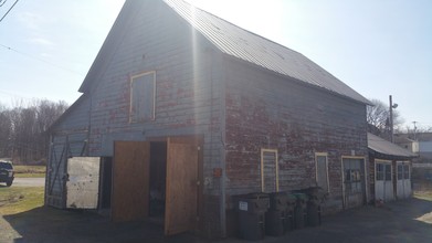 107 S Pawling St in Hagaman, NY - Building Photo - Building Photo
