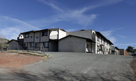 Riverview Apartments in Apple Valley, CA - Foto de edificio - Building Photo