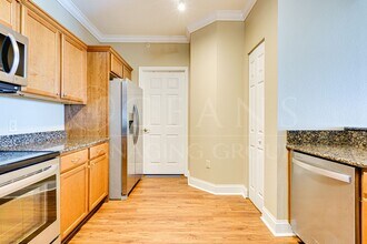 2801 S Ridgewood Ave in South Daytona, FL - Building Photo - Building Photo