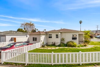 4771 Choctaw Dr in San Diego, CA - Building Photo - Building Photo