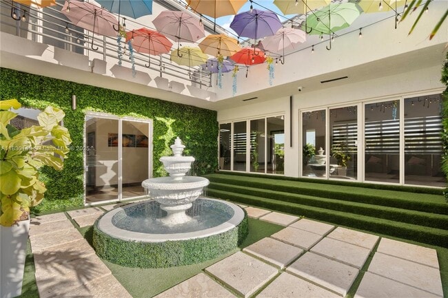 property at 13815 SW 38th St