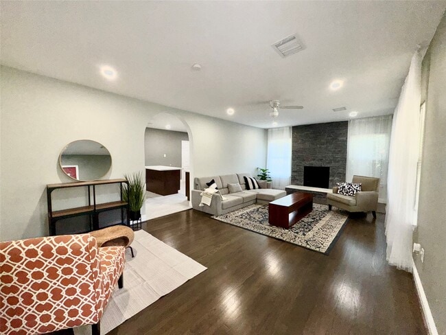 7135 Cayton St in Houston, TX - Building Photo - Building Photo