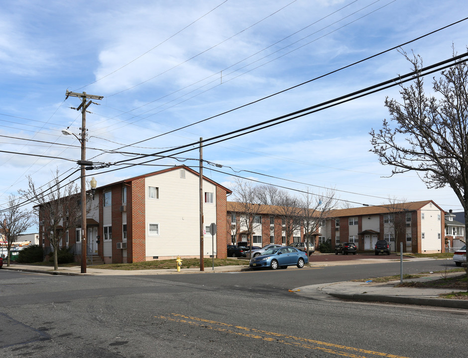 329 N Harrisburg Ave in Atlantic City, NJ - Building Photo