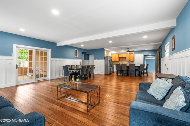 27 Brookwillow Ave in West Long Branch, NJ - Building Photo - Building Photo