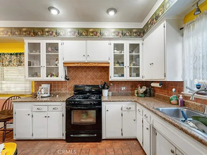 733 S San Jacinto St-Unit -1 in Hemet, CA - Foto de edificio - Building Photo