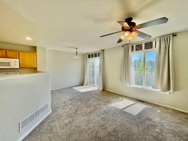 1584 Oak Creek Dr in Loveland, CO - Building Photo - Building Photo