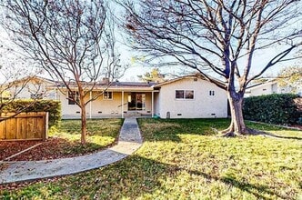 329 Byron Way in Orland, CA - Building Photo - Building Photo