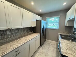 250 N High Point in Boynton Beach, FL - Building Photo - Building Photo
