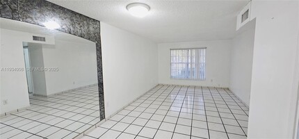 6820 W Flagler St in Miami, FL - Building Photo - Building Photo