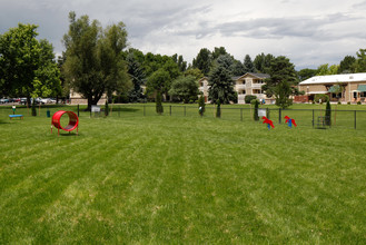 Village Gardens Apartments in Fort Collins, CO - Building Photo - Building Photo