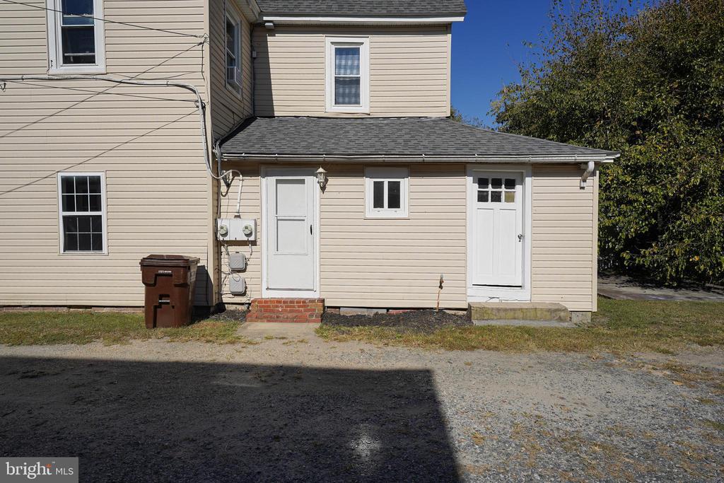 303 E Main St in Fruitland, MD - Building Photo