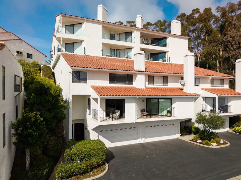 903 Vallecito Dr in Ventura, CA - Building Photo