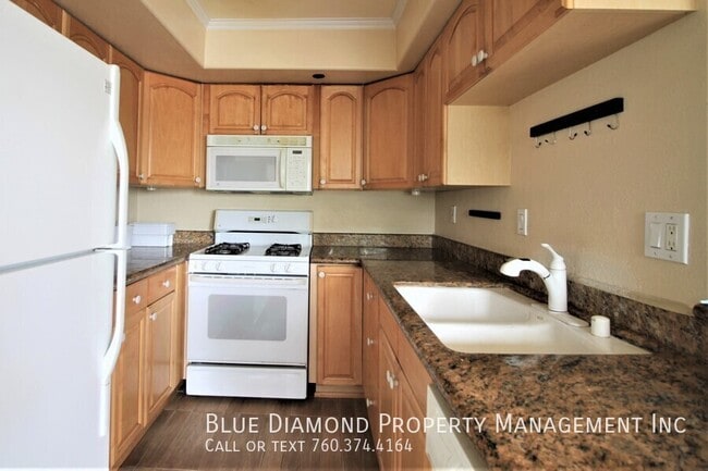 115 Mangano Cir in Encinitas, CA - Building Photo - Building Photo