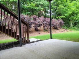 4445 Agard St in Cumming, GA - Building Photo