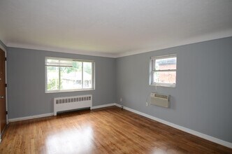 7121 Delaware Ave, Unit 4 in Cincinnati, OH - Foto de edificio - Building Photo