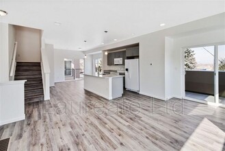 5064 E Donald Ave in Denver, CO - Building Photo - Building Photo