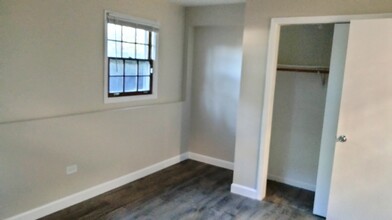 5836 Sunrise Ave, Unit Sunrise in Clarendon Hills, IL - Building Photo - Building Photo