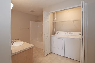 Pebblebrook in Kent, OH - Building Photo - Interior Photo