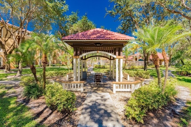 property at 5024 Lantana Rd