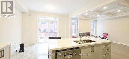 26 Aveena Rd in Brampton, ON - Building Photo - Building Photo