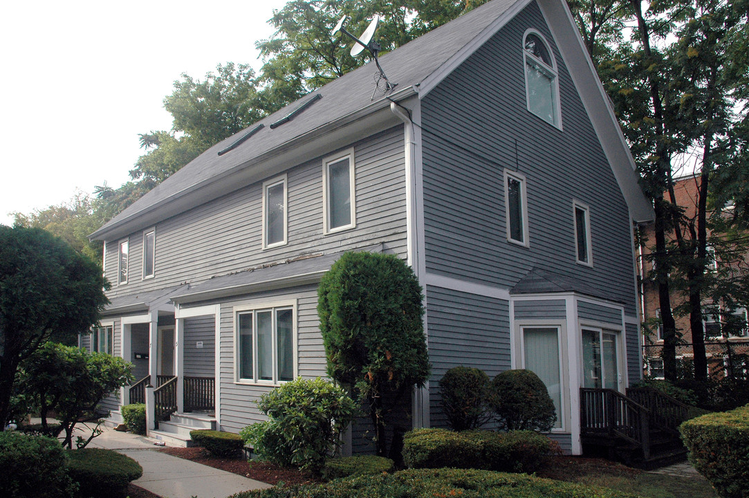 5 Etna St in Brighton, MA - Foto de edificio