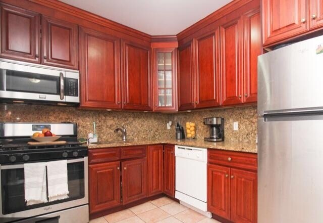 83-52 Talbot St in Queens, NY - Building Photo