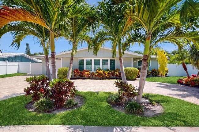 property at 200 SW 6th Ave