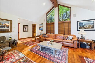 593 Meadowood Dr in Aspen, CO - Building Photo - Building Photo