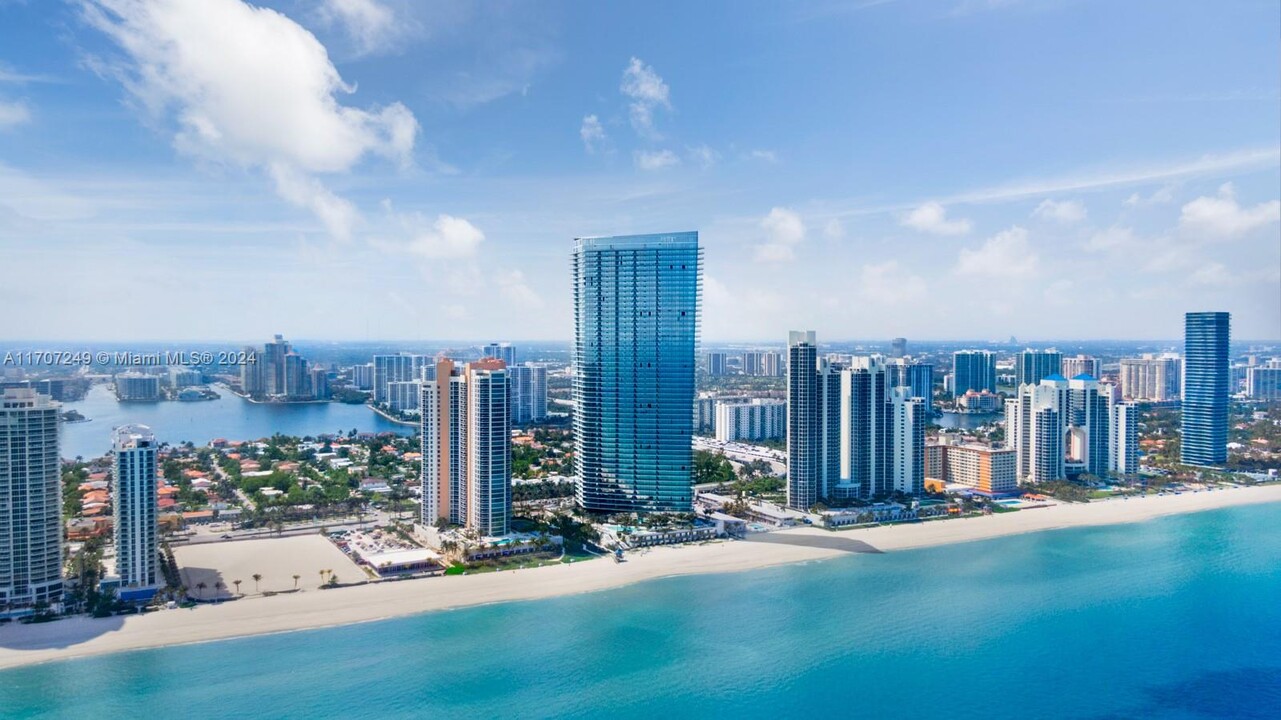 18975 Collins Ave in Sunny Isles Beach, FL - Building Photo