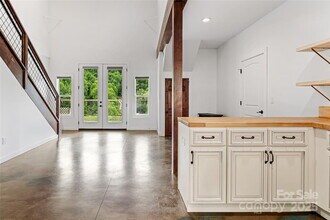 120 Morgan Vw Dr in Candler, NC - Building Photo - Building Photo