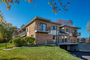 Schroeder Square Apartments in Madison, WI - Building Photo