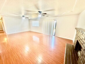 160 W Portland Ave in Fresno, CA - Building Photo - Building Photo