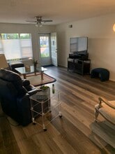 2292 Costa Rican Dr, Unit 20 in Clearwater, FL - Building Photo - Building Photo