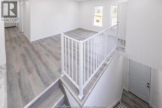 1225-1225 College Ave in Windsor, ON - Building Photo - Building Photo