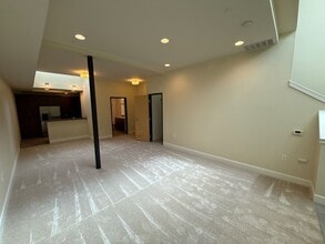 160 Liberty St NE in Salem, OR - Foto de edificio - Building Photo