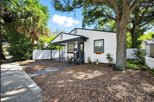 1466 15th St S in St. Petersburg, FL - Building Photo - Building Photo