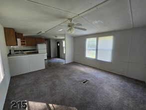 215 Julia St in Henderson, NC - Building Photo - Building Photo