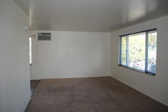 1211 Utah St in Wenatchee, WA - Building Photo - Building Photo