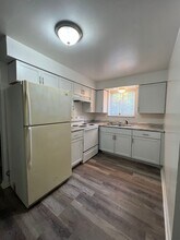 1714 Hickorydale Dr in Dayton, OH - Building Photo - Building Photo
