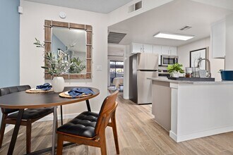 Solas Glendale in Glendale, AZ - Foto de edificio - Building Photo