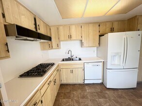 198 San Vincente Cir in Thousand Oaks, CA - Building Photo - Building Photo