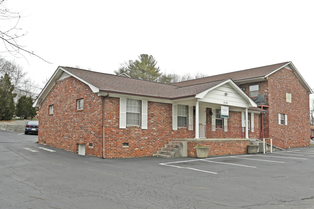 Essary Manor Apartments in Knoxville, TN - Building Photo