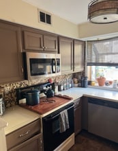 36 Stevens Ct in Bedminster, NJ - Foto de edificio - Building Photo