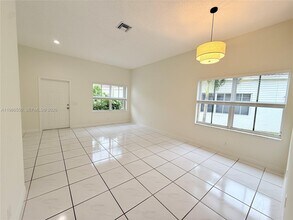 964 Tanglewood Cir in Weston, FL - Building Photo - Building Photo